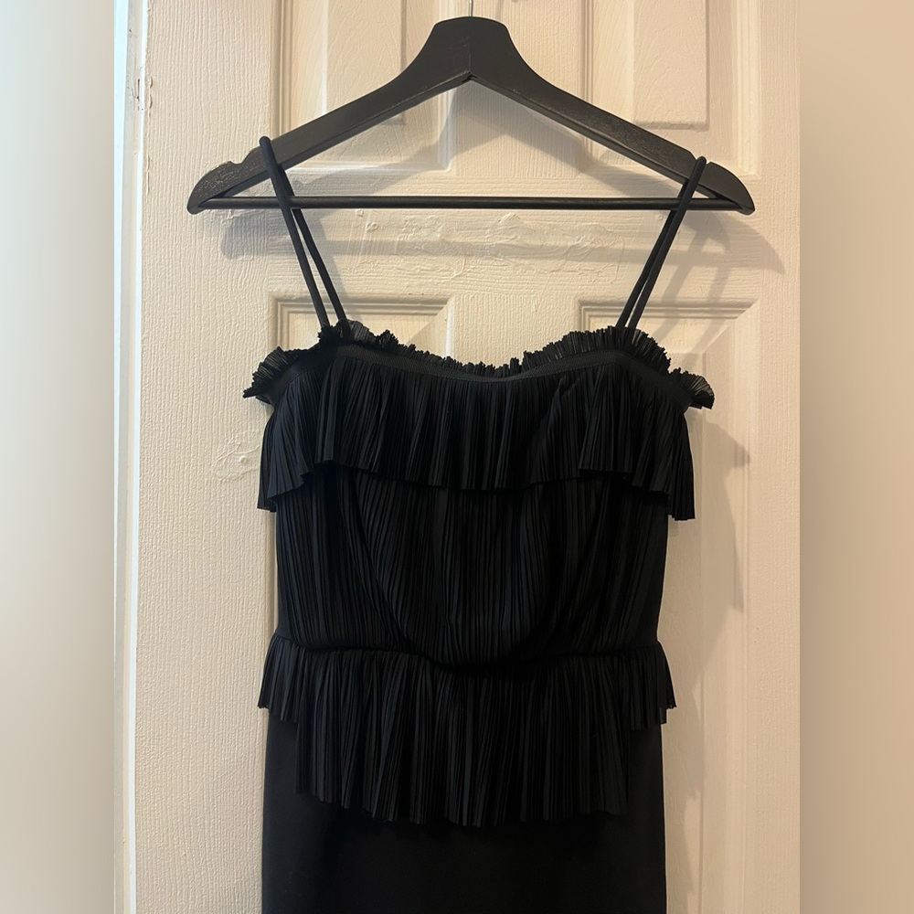 Stella McCartney Black Fitted Dress with Ruffle Bodice - Picture 2 of 7